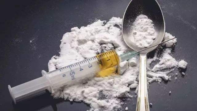 吸海洛因多少次會上癮？